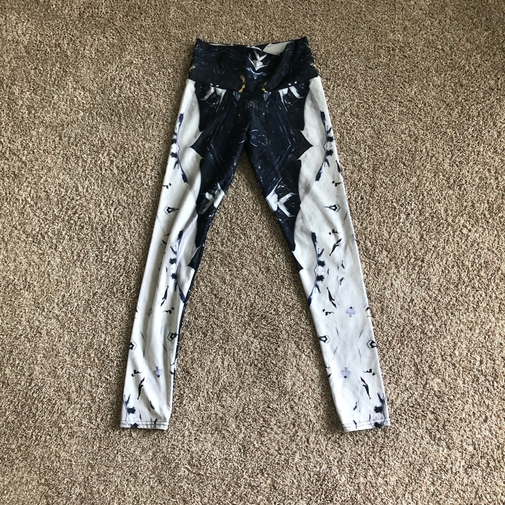 Aqua Burns Leggings